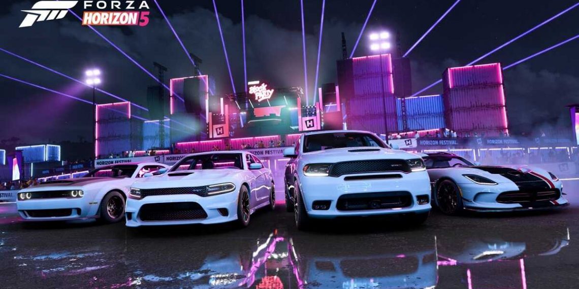 Fan anime vào Forza Horizon 5 độ xe siêu phẩm