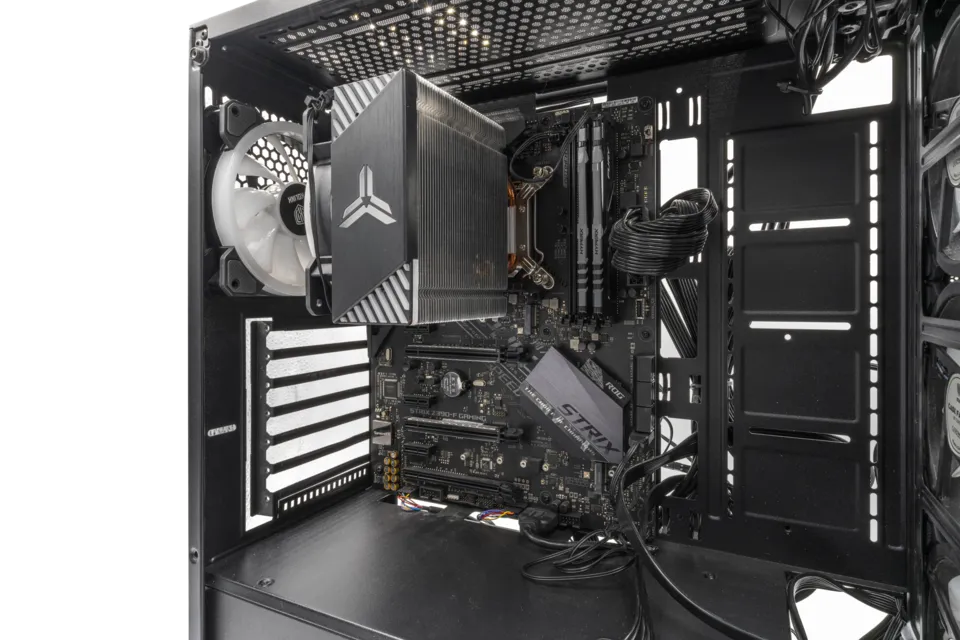 Hình minh họa: RAM, Ổ Cứng và Nguồn: Linh Kiện Không Thể Thiếu