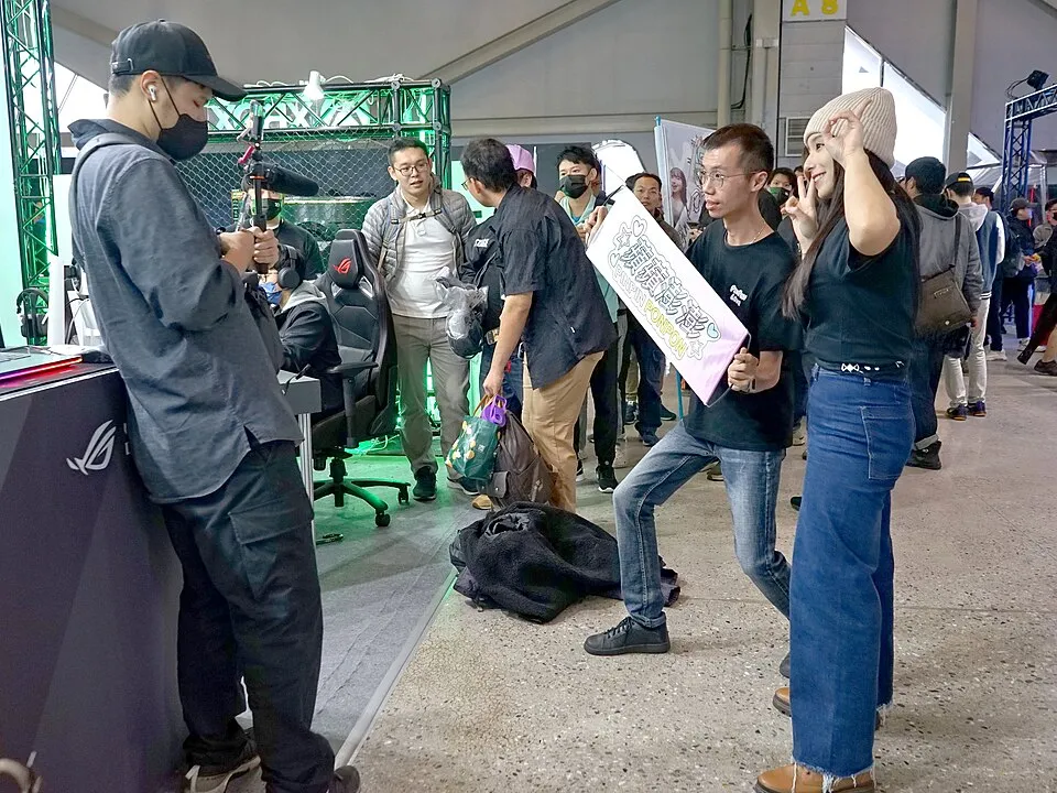 Hình minh họa: Ưu Điểm Của Ghế Gaming Cao Cấp: Hỗ Trợ Cột Sống và Giảm Mệt Mỏi Hình minh họa: Ưu Điểm Của Ghế Gaming Cao Cấp: Hỗ Trợ Cột Sống và Giảm Mệt Mỏi